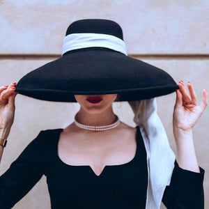 Sombrero Audrey Hepburn Dior type.