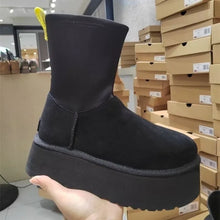 Cargar imagen en el visor de la galería, Botas de nieve de diseñador UGG con tacon