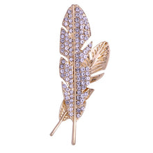 Cargar imagen en el visor de la galería, Broche pin plumas huecas hombre, diamantes imitación