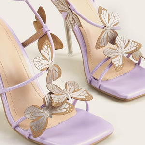 Zapatos tacón alto fino diseño mariposa punta cuadrada. 8cm. 35-40