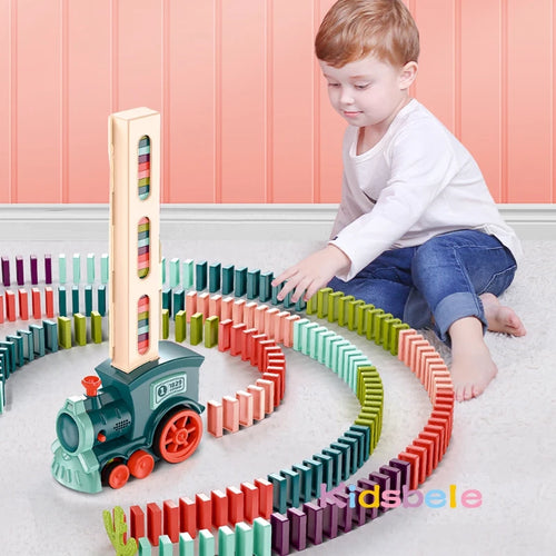 Juego de tren de dominó eléctrico para niños.