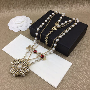 Gargantilla sofisticada cadenas perlas Vintage, cristal rojo joyería fina.