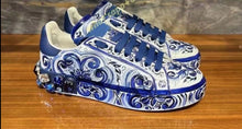 Cargar imagen en el visor de la galería, Mosaico Azul: Zapatillas cuero sintetico y cristal 35-46. Unisex.