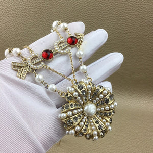 Gargantilla sofisticada cadenas perlas Vintage, cristal rojo joyería fina.
