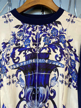 Cargar imagen en el visor de la galería, Moda mosaico azul y blanco, suéter de seda autentica de pasarela XL