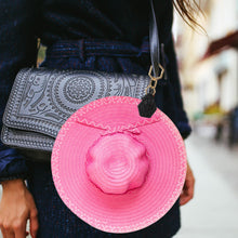 Cargar imagen en el visor de la galería, Clip de sombrero magnético para viaje, bolsa de viaje, soporte de Clip de sombrero para bolso