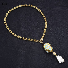 Cargar imagen en el visor de la galería, Collar cadena estribos 50cm acero inoxidable chapado oro, perla Keshi, piedra azul Larimar.