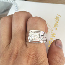 Cargar imagen en el visor de la galería, Platinum Plated Silver 1ct 6.5mm Round Cut DF Moissanite Engagement Ring Anniversary Ring Moissanite Ring For Men