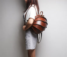 Cargar imagen en el visor de la galería, Original first layer leather women backpack shoulder bag female fashion Buckle beetle bag retro ladies small travel backpacks