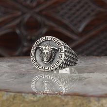 Cargar imagen en el visor de la galería, 925 Sterling Silver Medusa Ring for Men Mens Accessories Rings All Size