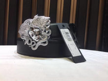 Cargar imagen en el visor de la galería, Cinturon lujo cuero autentico con la cabeza de medusa. Versace