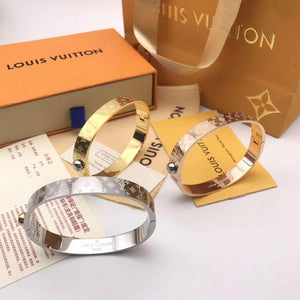 Pulseras Louis Vuitton unisex color plata y oro. 
