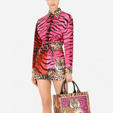 Cargar imagen en el visor de la galería, Canvas dress: Lujoso diseño tigre y leopardo. 2 piezas blusa y short. XL