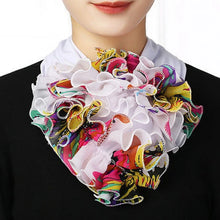 Cargar imagen en el visor de la galería, Cortaviento cuello y bufanda floral de gasa