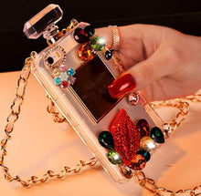 Cargar imagen en el visor de la galería, Carcasa forma de botella de Perfume con perlas y cristal diamante Samsung