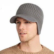 Cargar imagen en el visor de la galería, Gorra de golf invierno para hombre, visera gruesa protección oídos