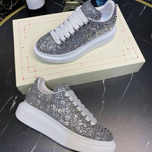 Zapatos piel oveja blancos clásicos con diamantes de imitación, McQueen glitter. 35-44