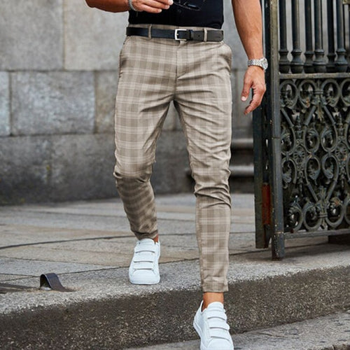 Pantalones pitillo a cuadros. Christos outfit.