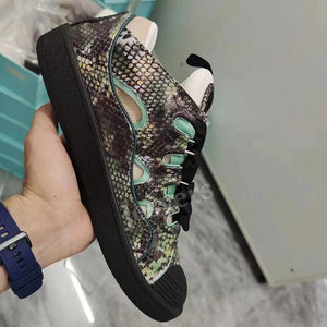 Sneakers cuero plataforma transpirables cordones serpiente beig y negro